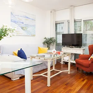 Charming With Pool And Garage , Seville Spain